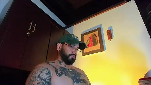 Snapshot of CamiloGray_ chatting on 15, 5, 2026 CamiloGray online show from 15, 5, 2026
