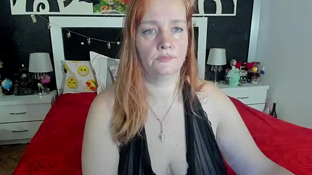 Snapshot of SinFulTitsDD chatting on 5, 3, 2025 SinFulTitsDD online show from 5, 3, 2025