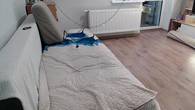 increible della online show from 4, 1, 2025