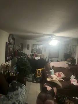 Snapshot of Cataleia21 chatting on 18, 12, 2025 Cataleia21 online show from 18, 12, 2025