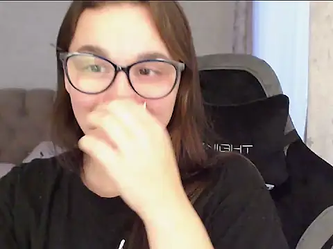 Snapshot of Amy_Mur_ chatting on 10, 10, 2025 Amy Mur online show from 10, 10, 2025