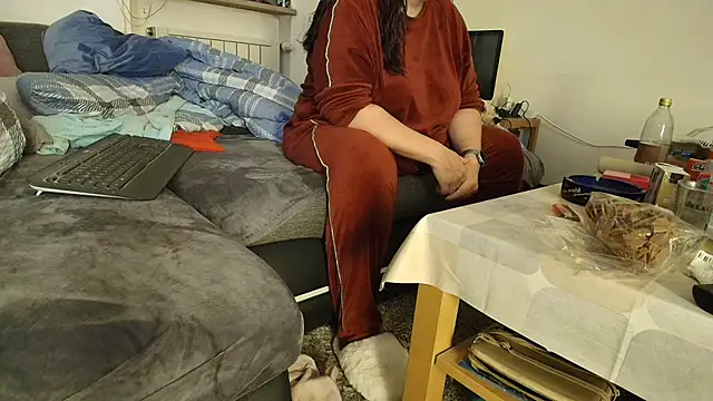 Snapshot of HotBiPaar chatting on 16, 12, 2024 HotBiPaar online show from 16, 12, 2024