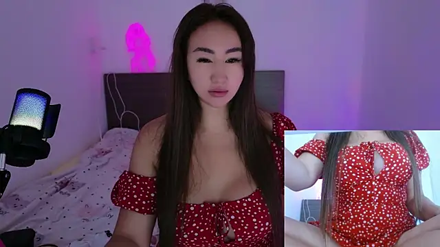 Snapshot of AsianQueens chatting on 12, 3, 2026 AsianQueens online show from 12, 3, 2026