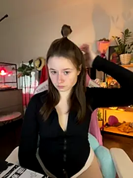 sweetest pie online show from 4, 12, 2025