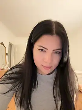 clairewntr online show from 18, 12, 2024