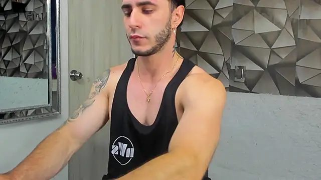 Snapshot of Latino_stud4u chatting on 14, 1, 2026 Latino stud4u online show from 14, 1, 2026