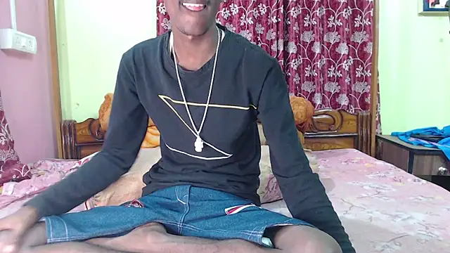 Snapshot of Skinny_Blackberry chatting on 4, 1, 2025 Skinny Blackberry online show from 4, 1, 2025