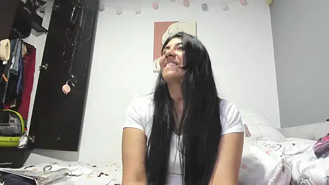 aisha latina online show from 13, 2, 2025