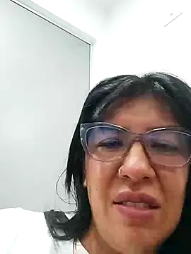 aisha latina online show from 26, 9, 2025