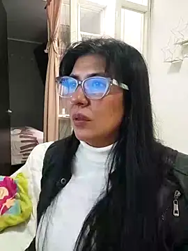 Snapshot of aisha_latina chatting on 16, 2, 2026 aisha latina online show from 16, 2, 2026