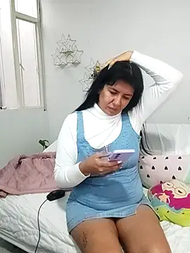 Snapshot of aisha_latina chatting on 18, 2, 2026 aisha latina online show from 18, 2, 2026