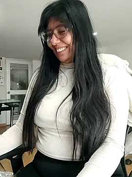 Snapshot of aisha_latina chatting on 31, 3, 2026 aisha latina online show from 31, 3, 2026