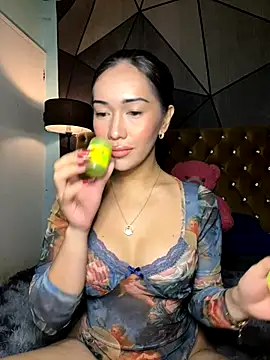 Snapshot of Jasmine_Elcock chatting on 4, 10, 2025 Jasmine Elcock online show from 4, 10, 2025