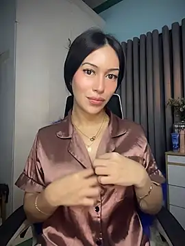 Jasmine Elcock online show from 4, 7, 2026