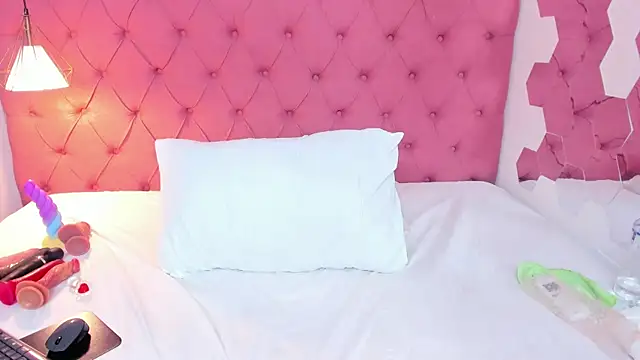 DaliaScoth online show from 27, 2, 2025