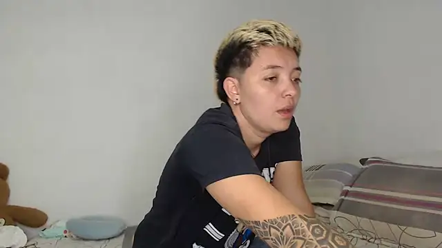 Snapshot of kathy_luisa chatting on 24, 3, 2026 kathy luisa online show from 24, 3, 2026