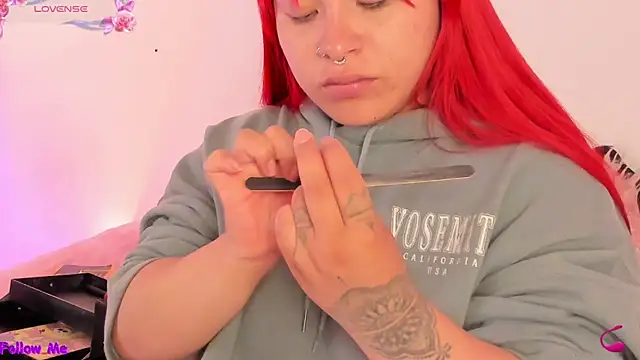 Snapshot of SophieRossi chatting on 22, 11, 2025 SophieRossi online show from 22, 11, 2025