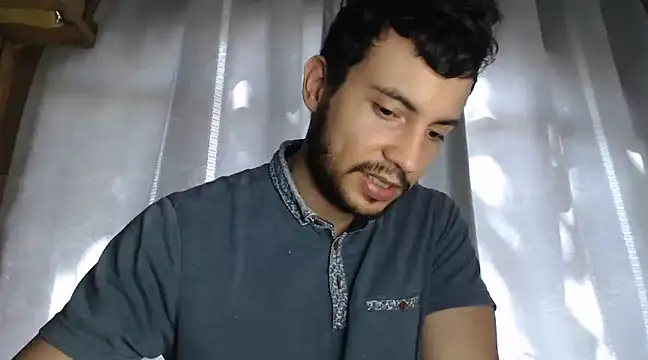 Snapshot of Armando_2002 chatting on 18, 12, 2024 Armando 2002 online show from 18, 12, 2024