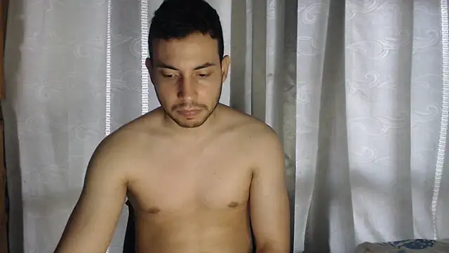 Snapshot of Armando_2002 chatting on 24, 2, 2025 Armando 2002 online show from 24, 2, 2025