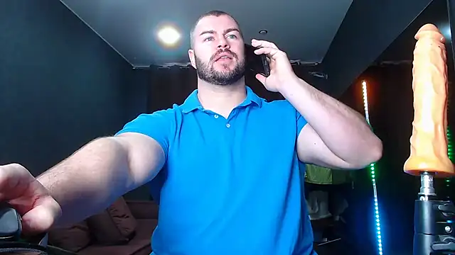 Snapshot of muscularjohnforuX chatting on 8, 3, 2025 muscularjohnforuX online show from 8, 3, 2025