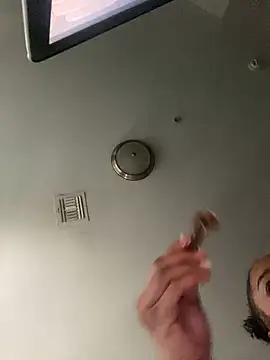 CutieFrmthehood online show from 26, 1, 2025