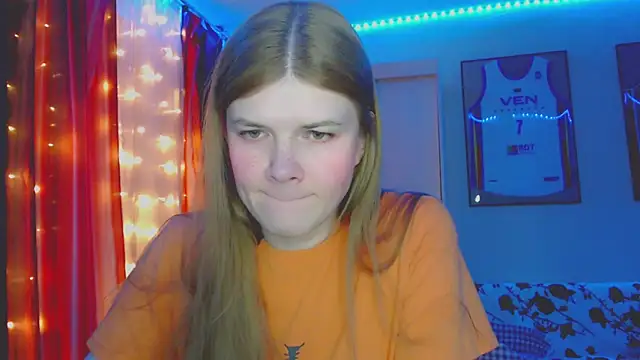 Snapshot of Klementa chatting on 12, 10, 2025 Klementa online show from 12, 10, 2025