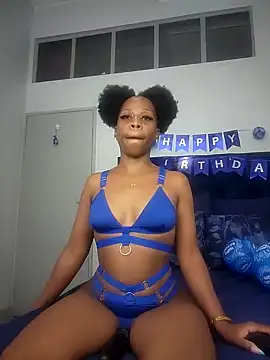 QUEENMANDYY online show from 8, 2, 2025