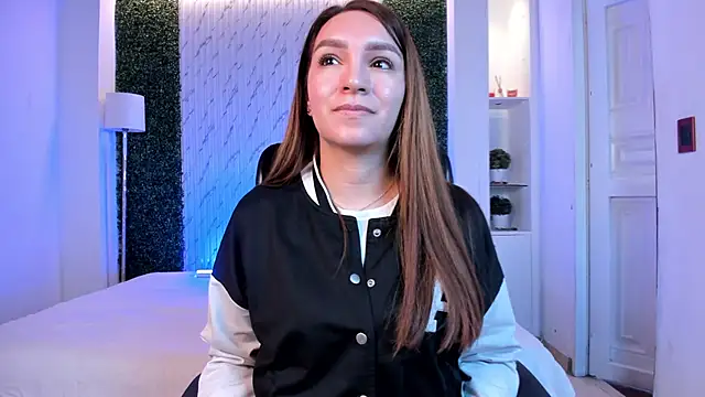 Snapshot of miataylorr1 chatting on 19, 12, 2025 miataylorr1 online show from 19, 12, 2025