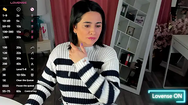 EmaBrownie online show from 2, 10, 2025