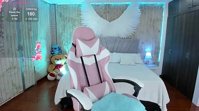 floryn susana online show from 1, 3, 2025