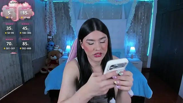 Snapshot of floryn_susana chatting on 2, 4, 2026 floryn susana online show from 2, 4, 2026