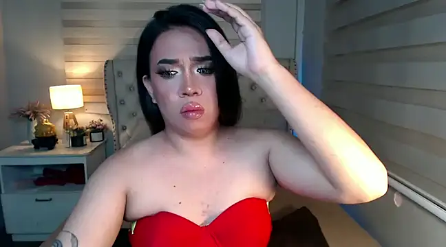 RebecaNextToYou online show from 16, 2, 2025