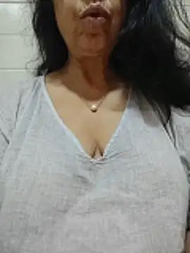 Snapshot of Susannemilf chatting on 21, 4, 2026 Susannemilf online show from 21, 4, 2026