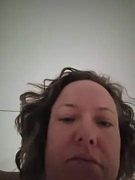 Snapshot of julimonroe chatting on 27, 6, 2026 julimonroe online show from 27, 6, 2026