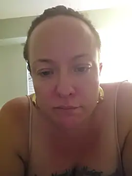 Snapshot of julimonroe chatting on 30, 6, 2026 julimonroe online show from 30, 6, 2026