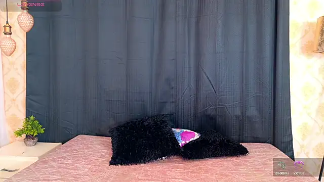 DENISE WOLFE online show from 23, 9, 2025