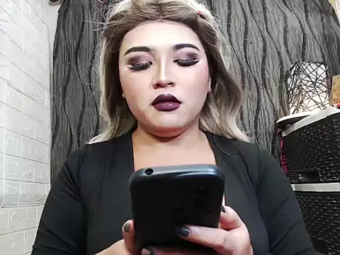 Snapshot of x12inchanaconda chatting on 26, 10, 2025 x12inchanaconda online show from 26, 10, 2025