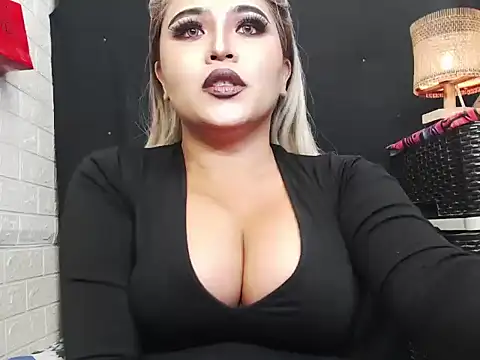 Snapshot of x12inchanaconda chatting on 18, 12, 2025 x12inchanaconda online show from 18, 12, 2025