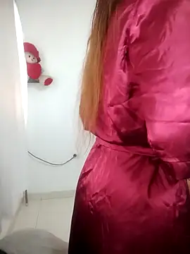 lorenitabella online show from 15, 4, 2026