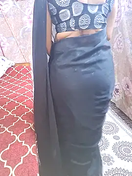 Snapshot of XBHUUME chatting on 2, 12, 2024 XBHUUME online show from 2, 12, 2024