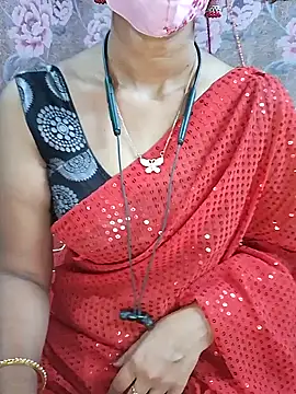 Snapshot of XBHUUME chatting on 5, 12, 2024 XBHUUME online show from 5, 12, 2024