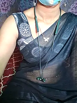 Snapshot of XBHUUME chatting on 27, 12, 2024 XBHUUME online show from 27, 12, 2024