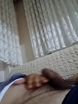 Snapshot of kevgir08 chatting on 7, 6, 2026 kevgir08 online show from 7, 6, 2026