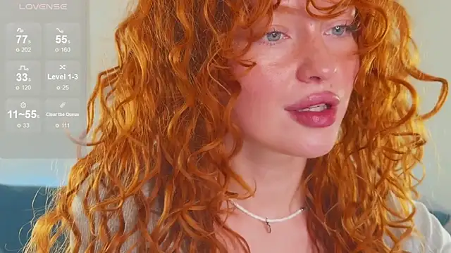 Snapshot of Born_to_Loveee chatting on 21, 9, 2025 Born to Loveee online show from 21, 9, 2025