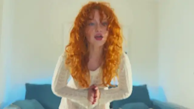 Snapshot of Born_to_Loveee chatting on 23, 9, 2025 Born to Loveee online show from 23, 9, 2025