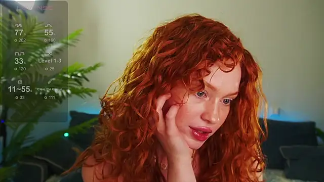 Snapshot of Born_to_Loveee chatting on 18, 11, 2025 Born to Loveee online show from 18, 11, 2025