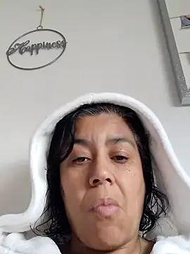 Molly newman6 online show from 9, 1, 2026