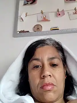 Molly newman6 online show from 13, 4, 2026