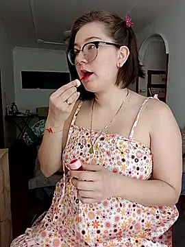 Snapshot of HunnyyLove chatting on 1, 3, 2025 HunnyyLove online show from 1, 3, 2025