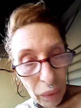 FrozenWaffle online show from 8, 2, 2025